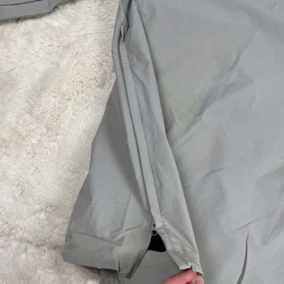 Gymshark Retake Crew Long Sleeve Shirt Taupe Grey Men's Size Small Nylon Gym - Picture 5 of 8